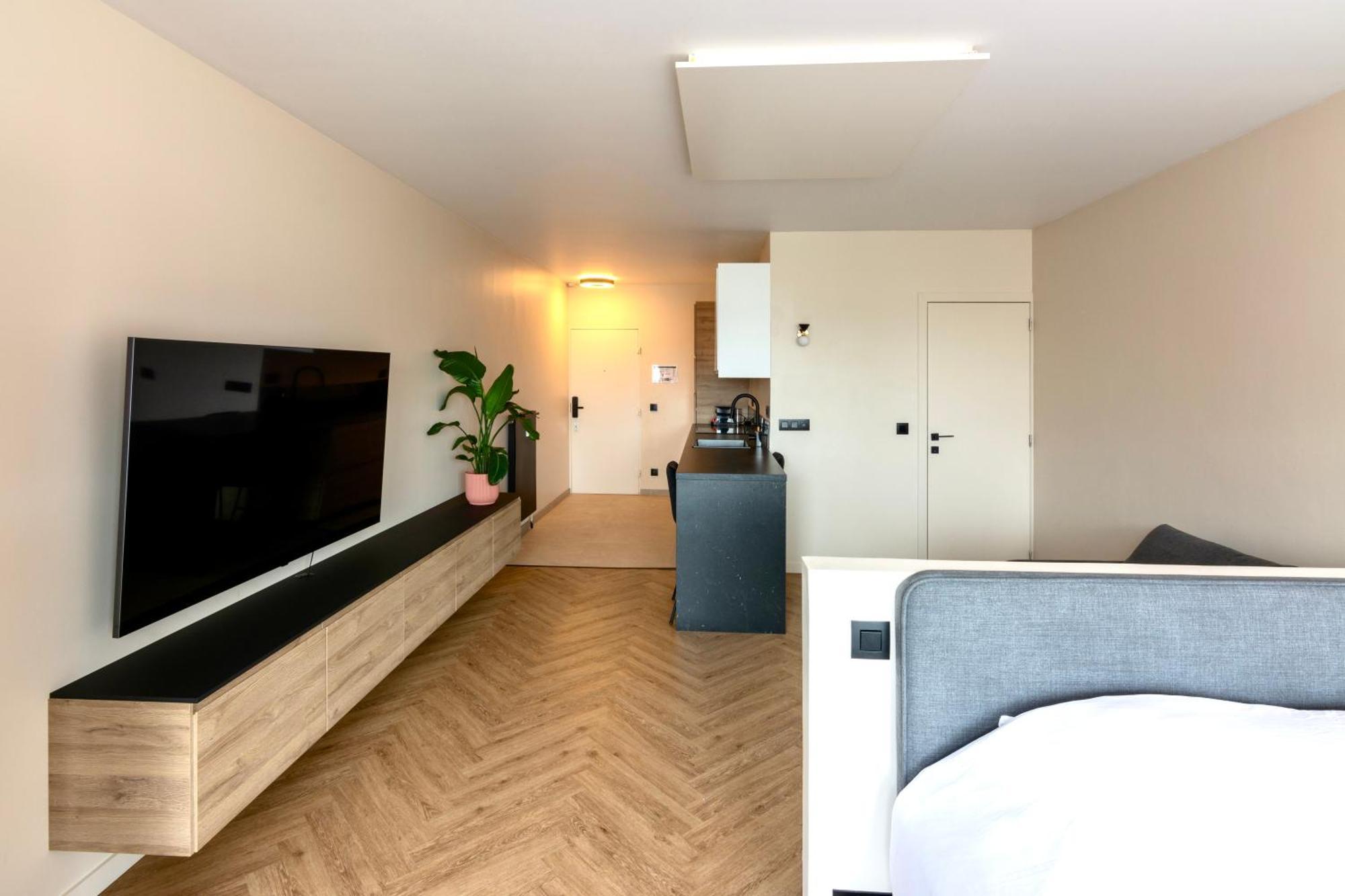 Studio By Aimee - 20M From The Beach & In City Centre! Ostend Luaran gambar