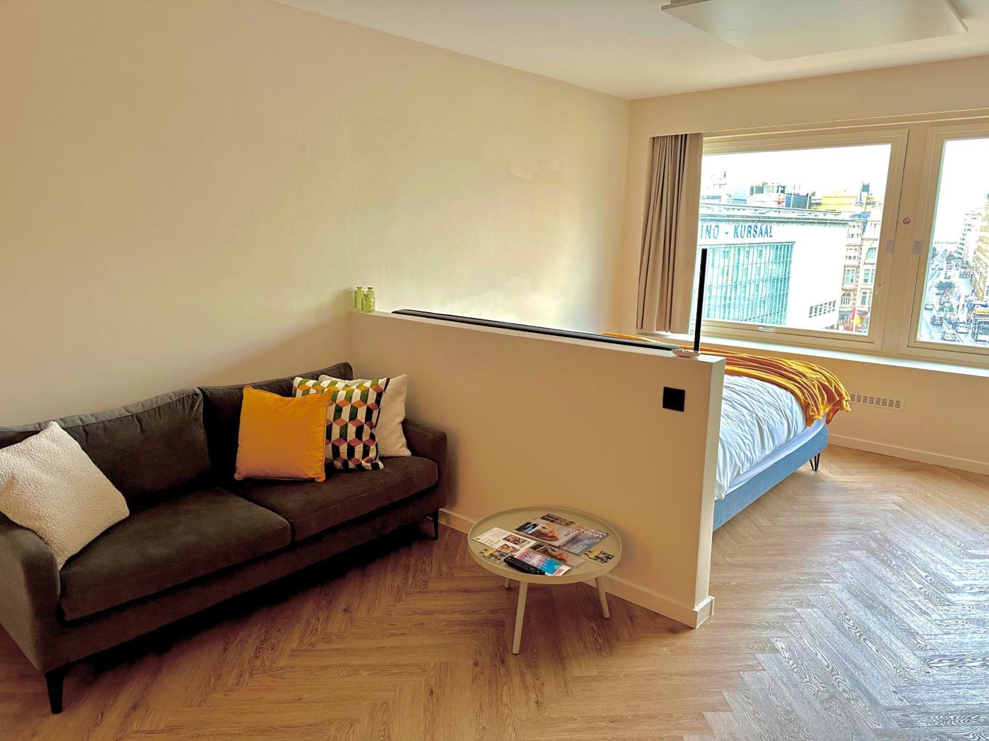 Studio By Aimee - 20M From The Beach & In City Centre! Ostend Luaran gambar